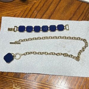 Ralph Lauren necklace gold tone good condition dark blue it’s a beautiful set